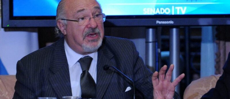 La espada, la pluma y la palabra